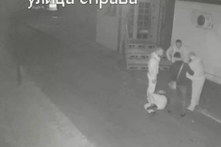 В лікарні помер військовий, якого жорстоко побили серед вулиці в місті на Одещині